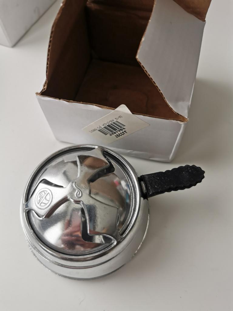 Twee Zilverkleurige Lotus HMD Shisha Heat Management Device, Ophalen of Verzenden, Zo goed als nieuw, (Water)pijp