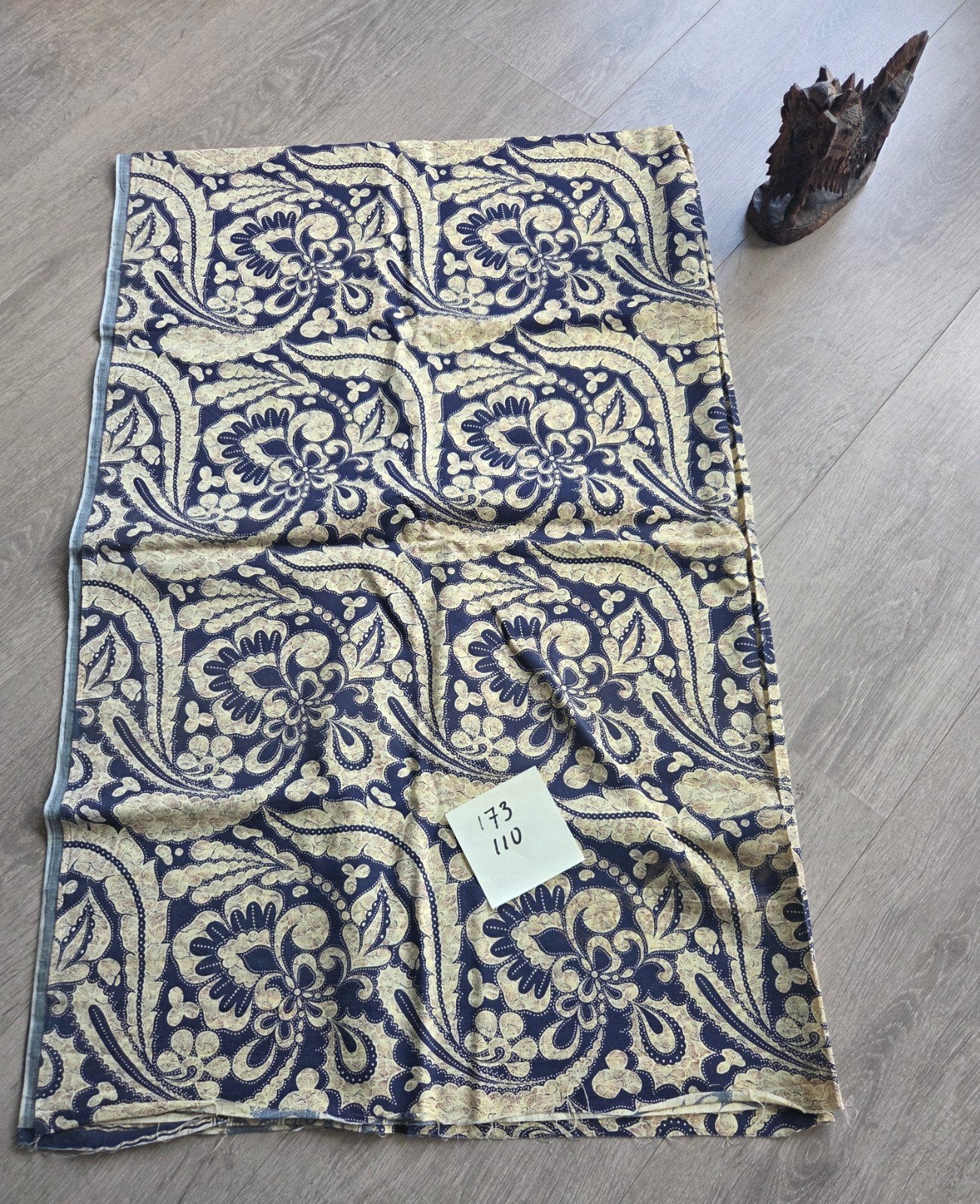 Vintage Batik Stof - Donkerblauw met Crème Patroon, Ophalen of Verzenden, Blauw, Katoen, 30 tot 200 cm