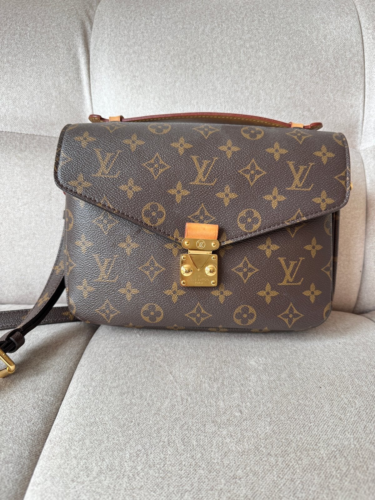 Louis Vuitton pochette metis monogram canvas, Ophalen, Zo goed als nieuw, Bruin, Handtas