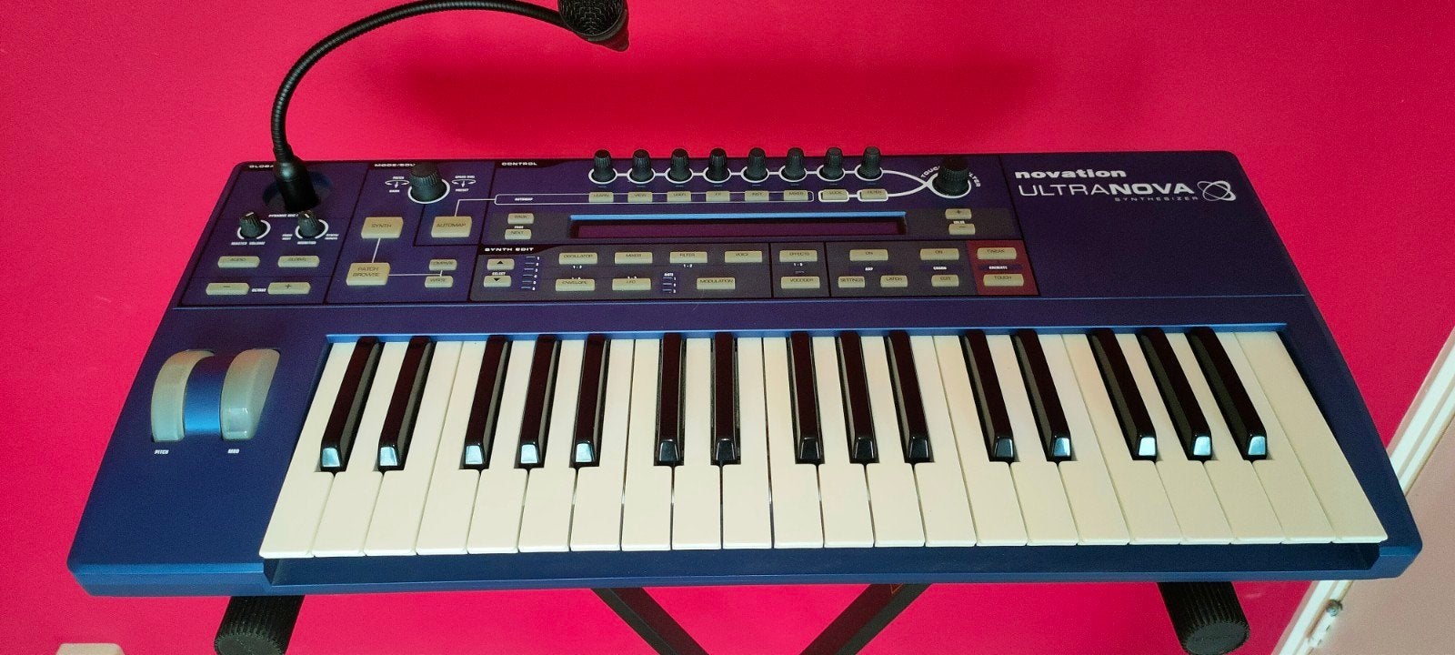 Novation UltraNova Synthesizer met Vocoder, Overige merken, Zo goed als nieuw, Midi-aansluiting, Overige aantallen