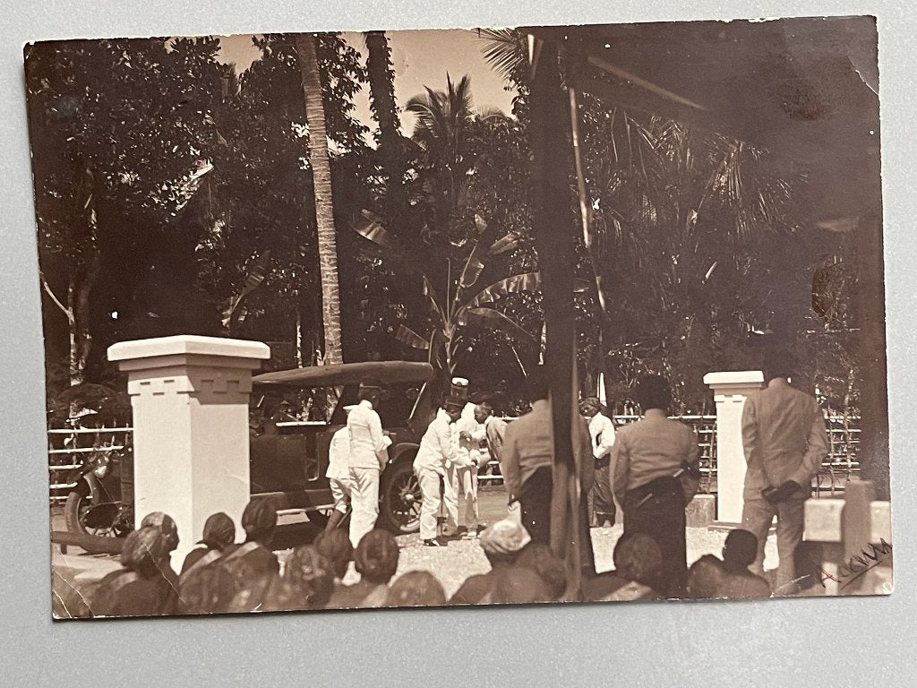 Foto officiële ontvangst op midden Java. Indië. Jaren 20., Foto, Zo goed als nieuw, Voor 1940, Buitenland