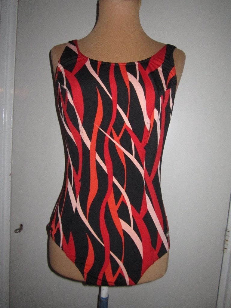 badpak maat 42 cupgrotte B/C merk : Tweka, Kleding | Dames, Badmode en Zwemkleding, Zo goed als nieuw, Badpak, Rood, Verzenden