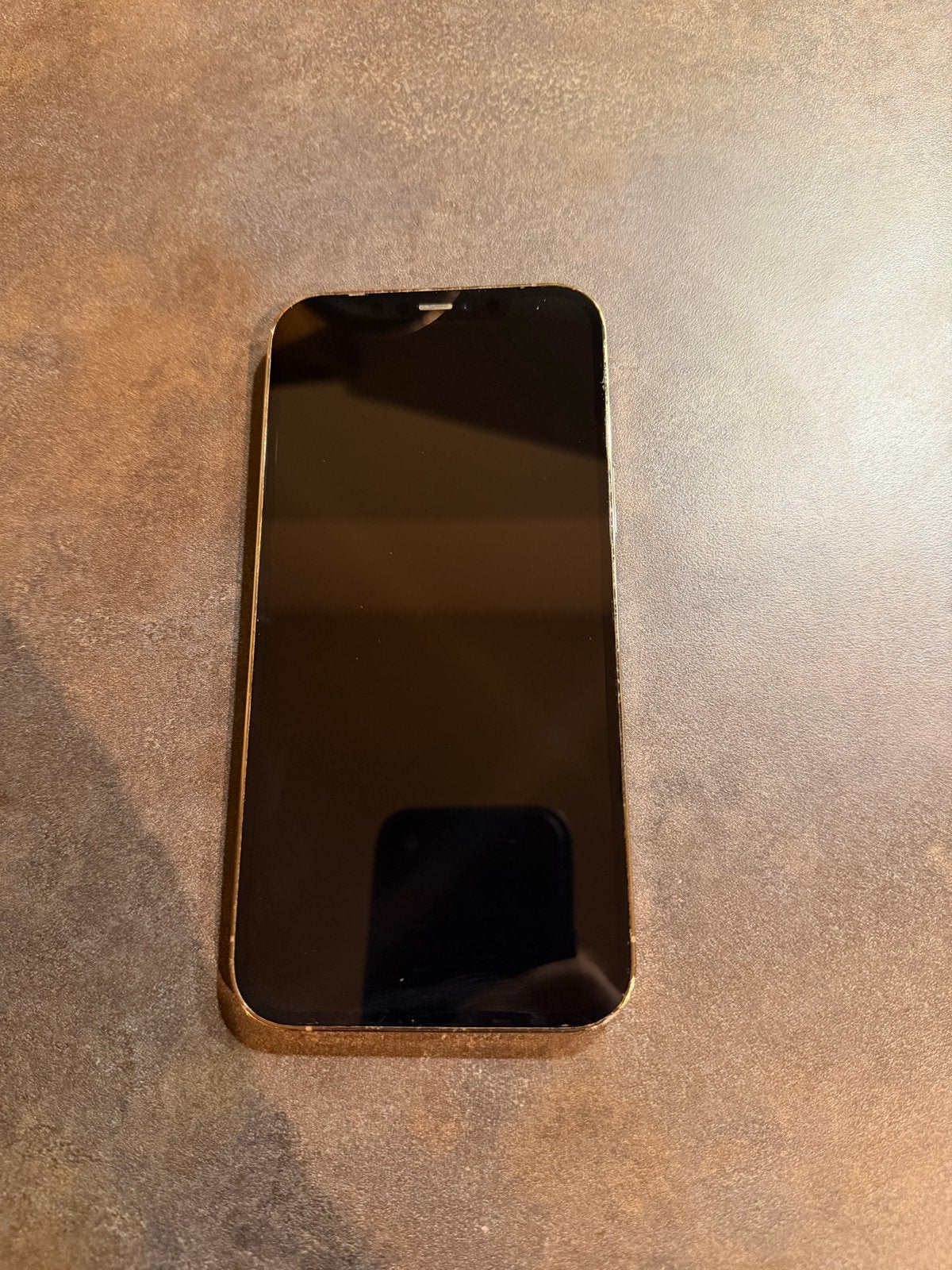 Foto 2 van iPhone 12 Pro Max 256GB Goud