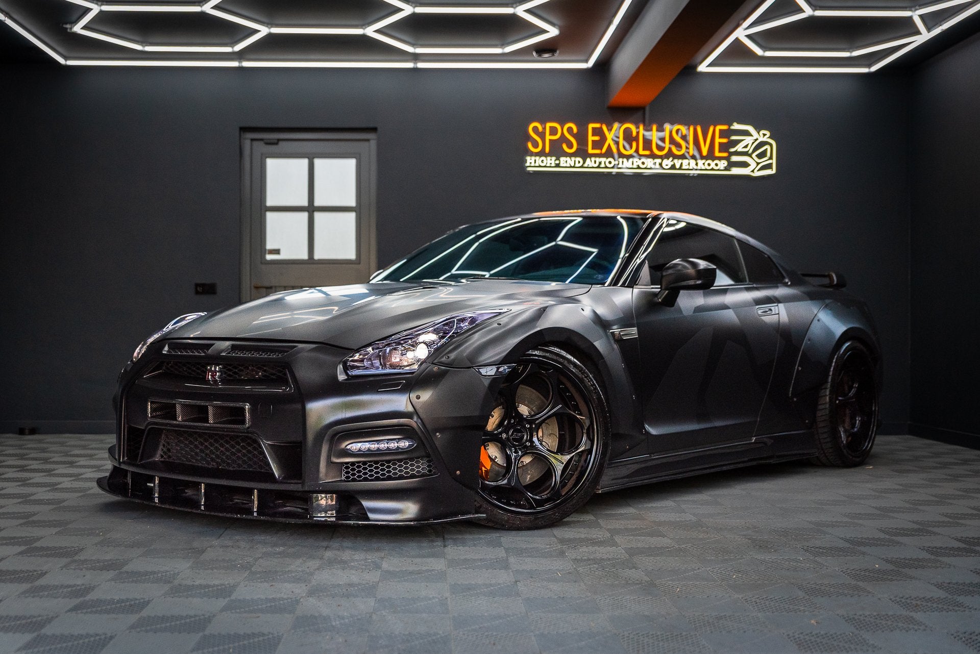 Nissan GT-R 3.8 V6 4.1L Stroker ALPHA AMS Prior Design Wideb, Auto's, Automaat, Gebruikt, Zwart, 1715 kg