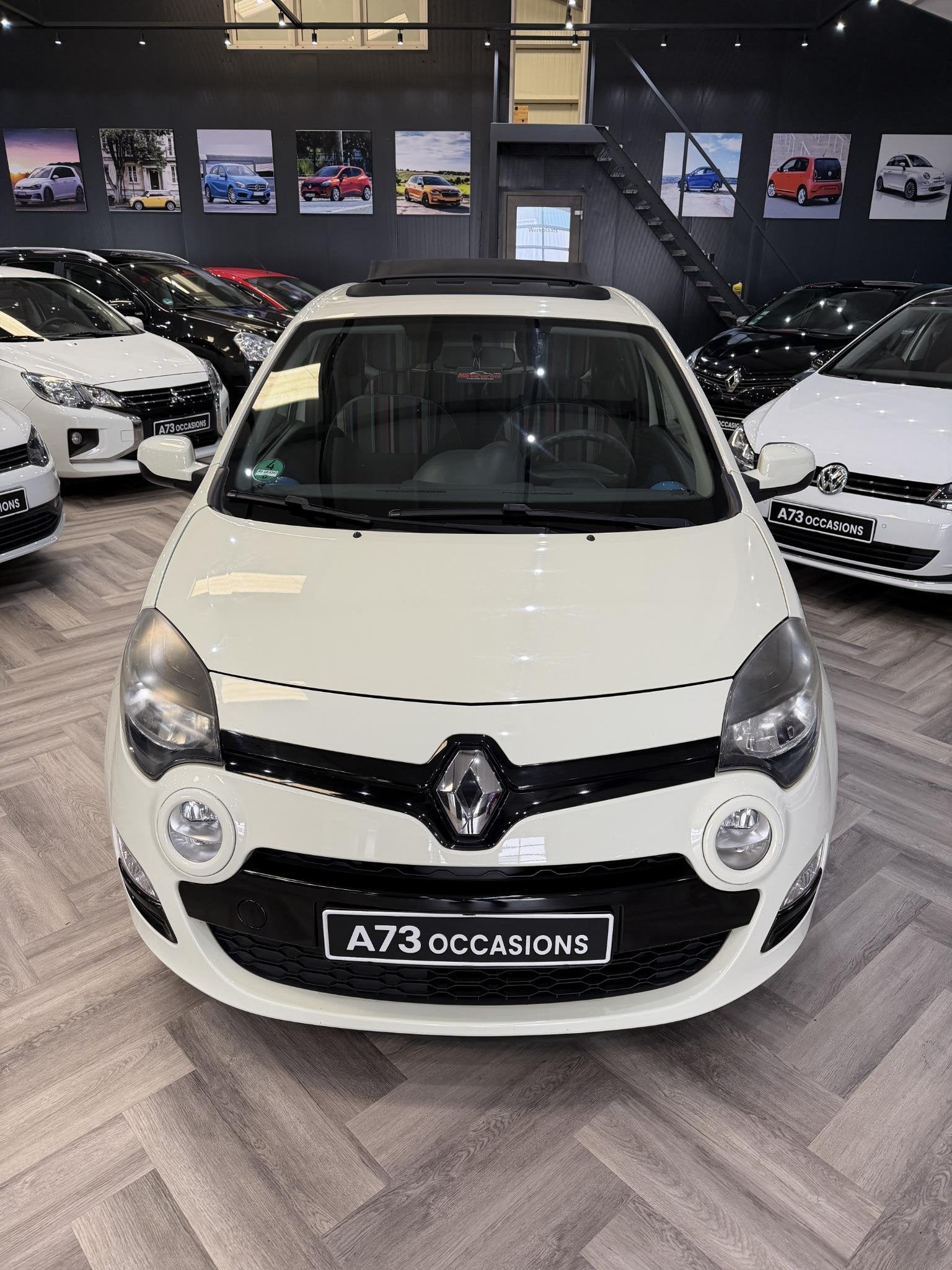Renault Twingo 1.2 16V Acces SCHUIFDAK, Auto's, Voorwielaandrijving, Euro 5, Gebruikt, 4 cilinders