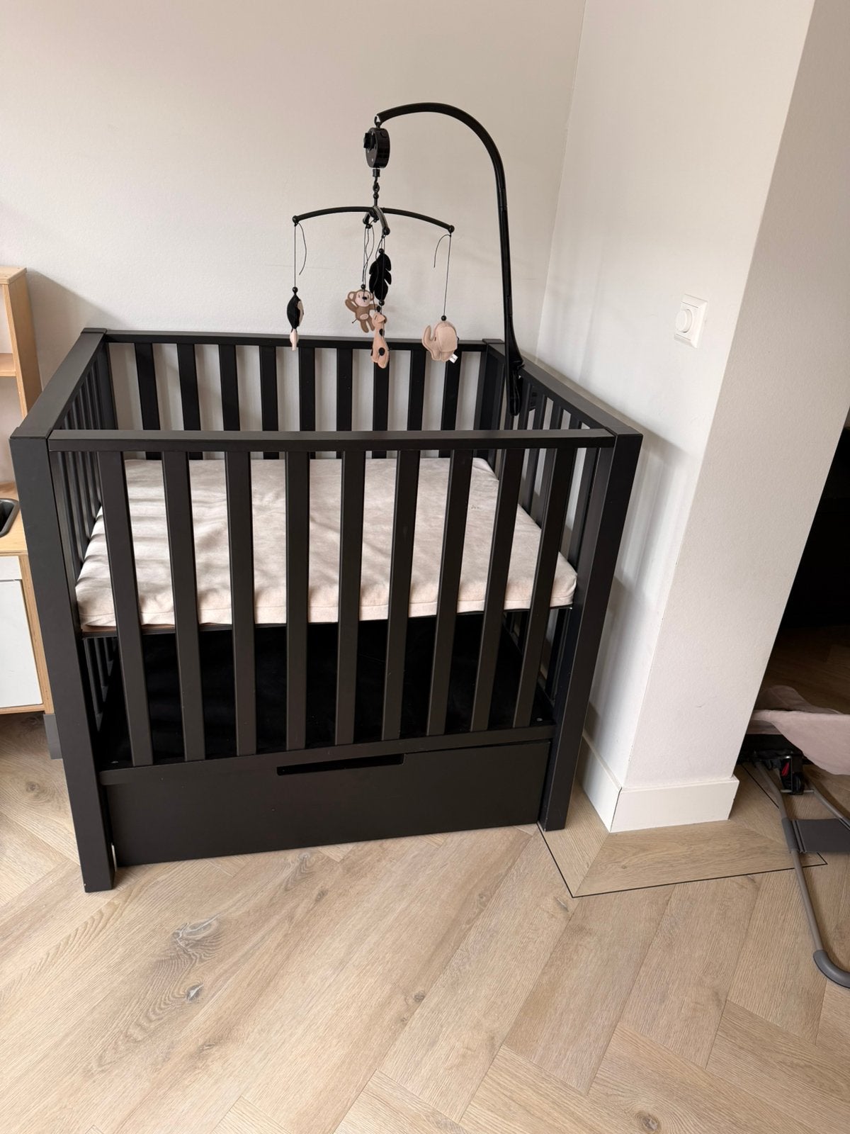 Mooie box met matras, Ophalen, Zo goed als nieuw
