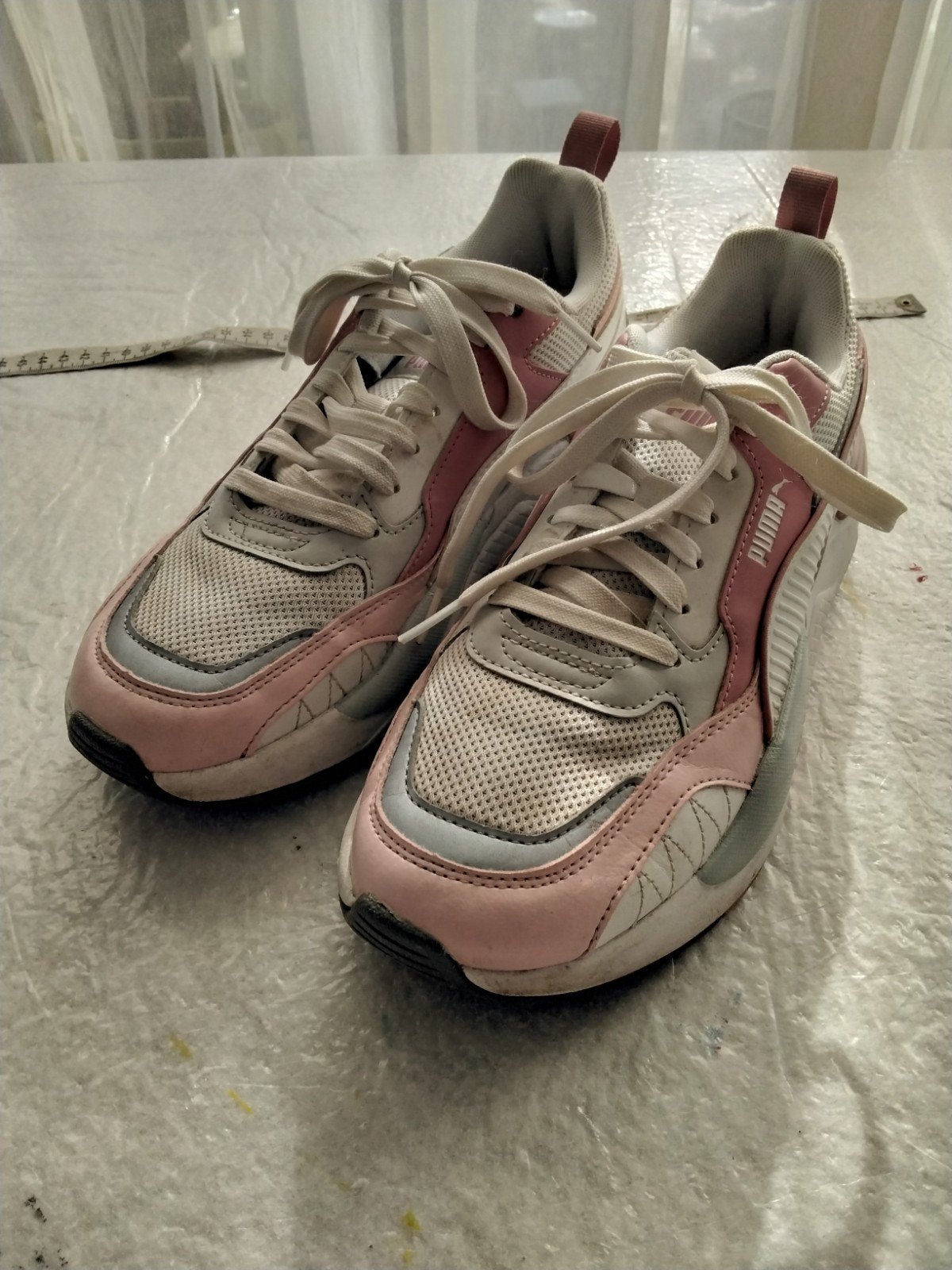 Puma sneakers maat 39, zool vervangen, Kleding | Dames, Schoenen, Puma, Wit, Ophalen of Verzenden, Sneakers of Gympen