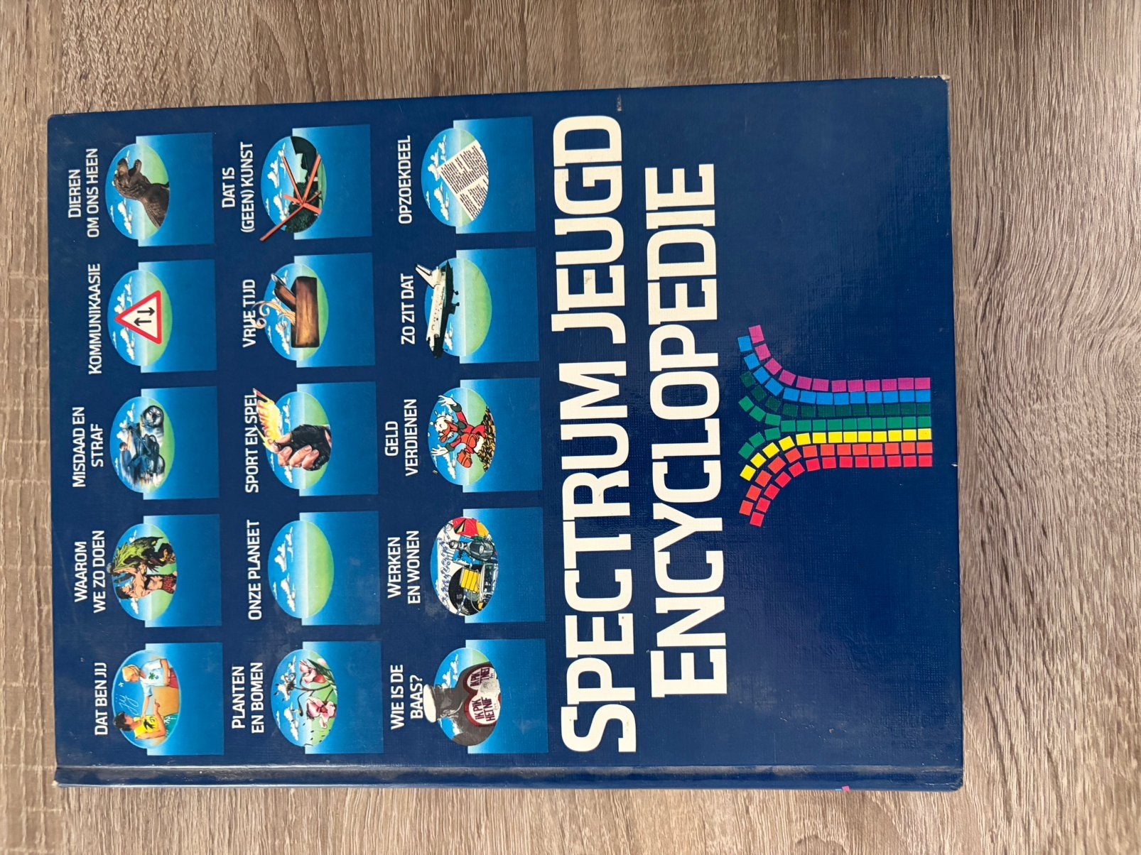 Spectrum jeugd encyclopedie, Boeken, Ophalen of Verzenden, Zo goed als nieuw, Algemeen