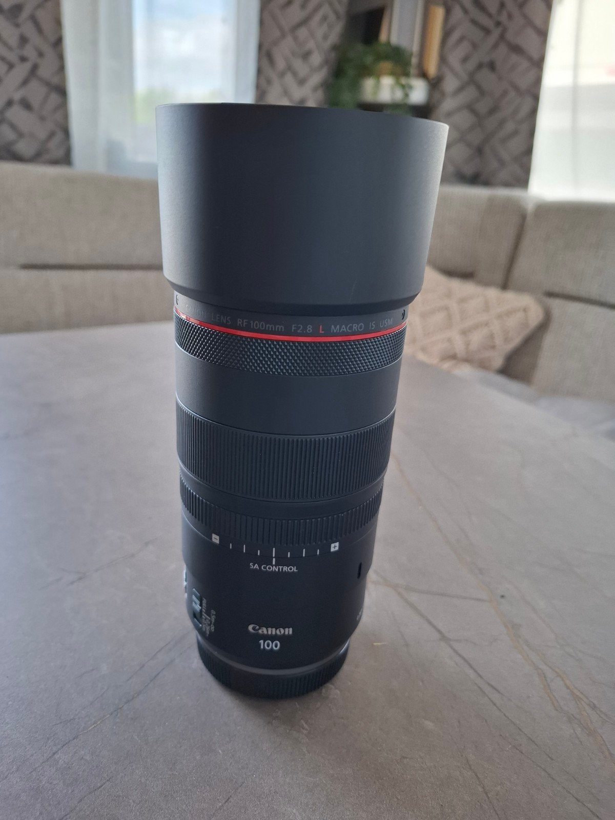 Canon RF 100mm f/2.8 L Macro IS USM, Audio, Tv en Foto, Fotografie | Lenzen en Objectieven, Ophalen of Verzenden, Zo goed als nieuw