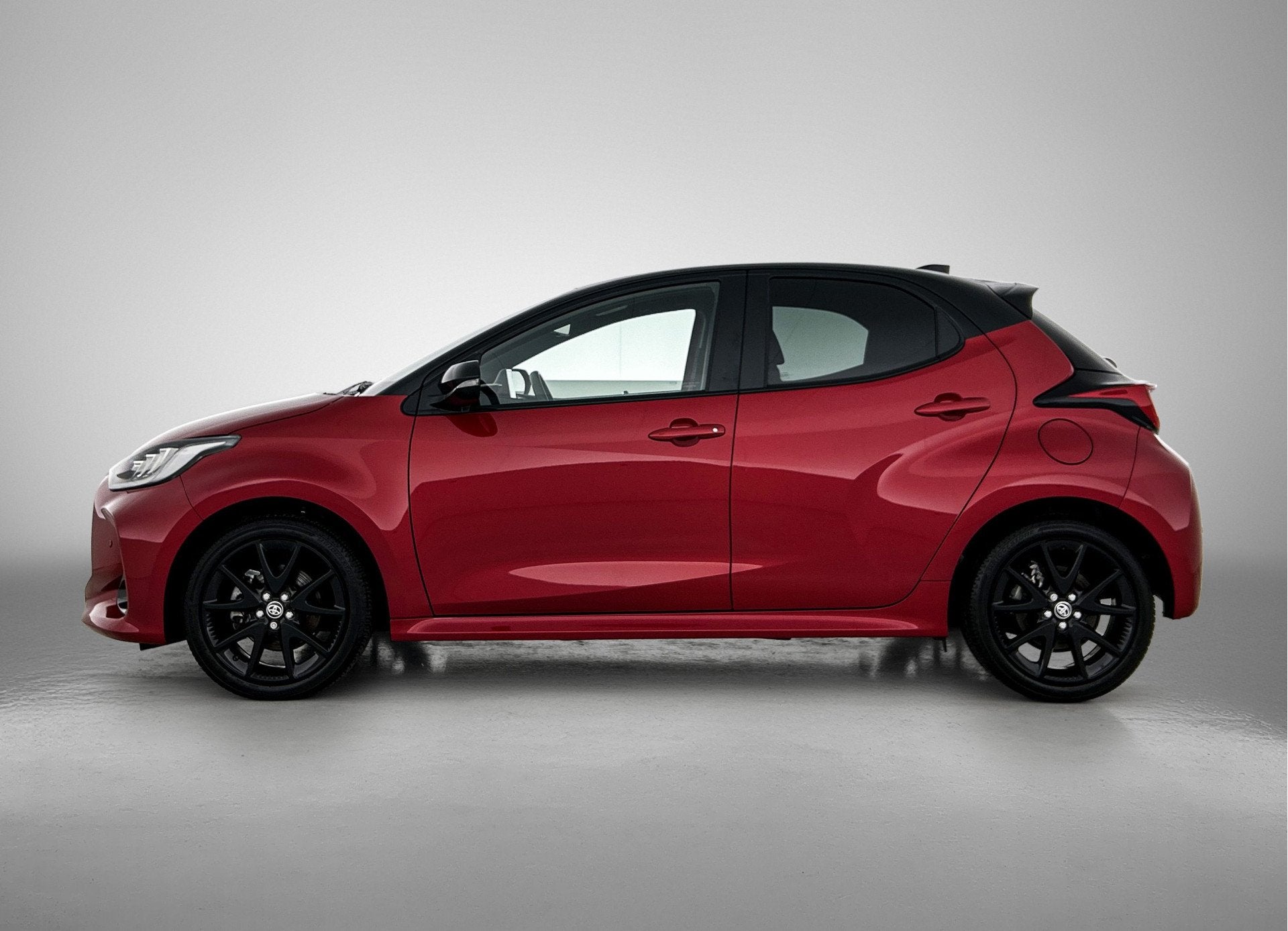Toyota Yaris 1.5 Hybrid Executive + | Head-Up Display | dode, 12 maanden, 450 kg, Gebruikt, Euro 6