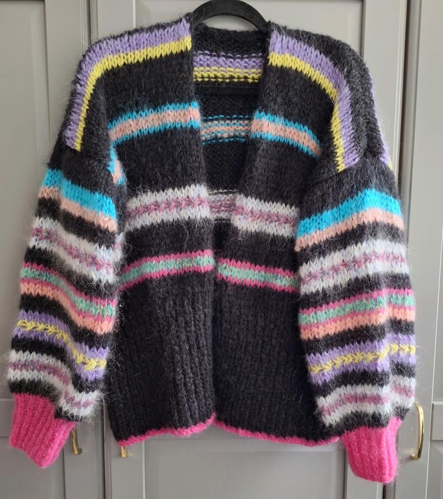 Nieuw handgemaakt alpaca/mohair vest, zwart, een maat, Kleding | Dames, Truien en Vesten, Ophalen of Verzenden, Nieuw, Maat 46/48 (XL) of groter