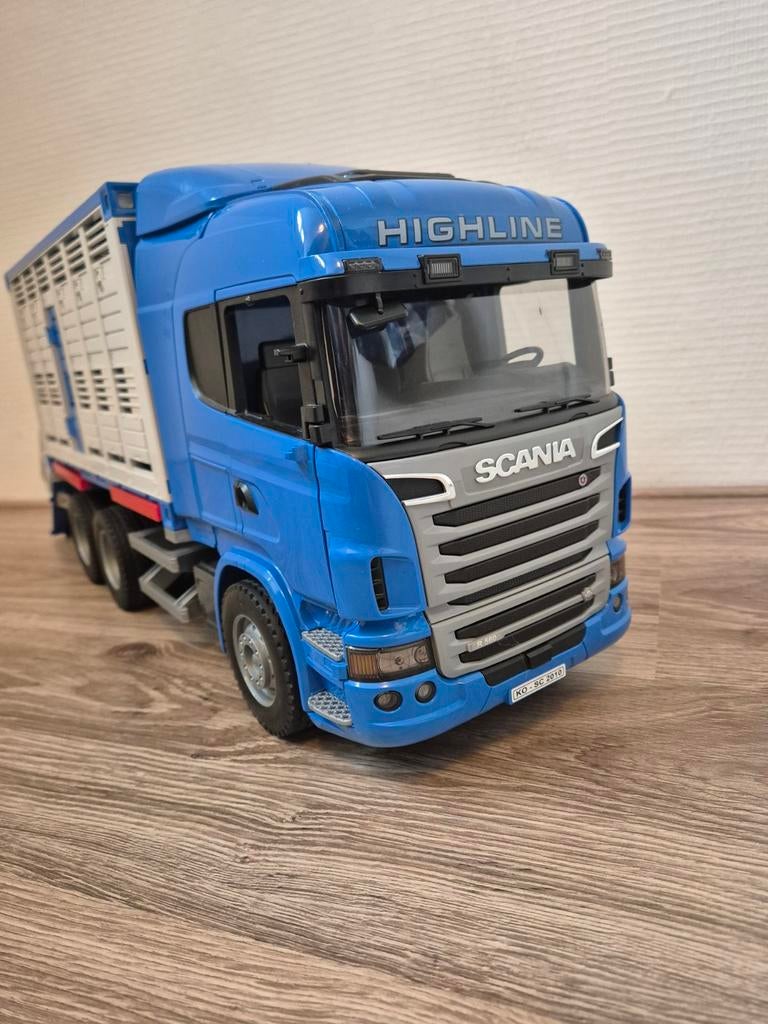 Scania Highline vrachtwagen, veevervoer, Ophalen, Gebruikt