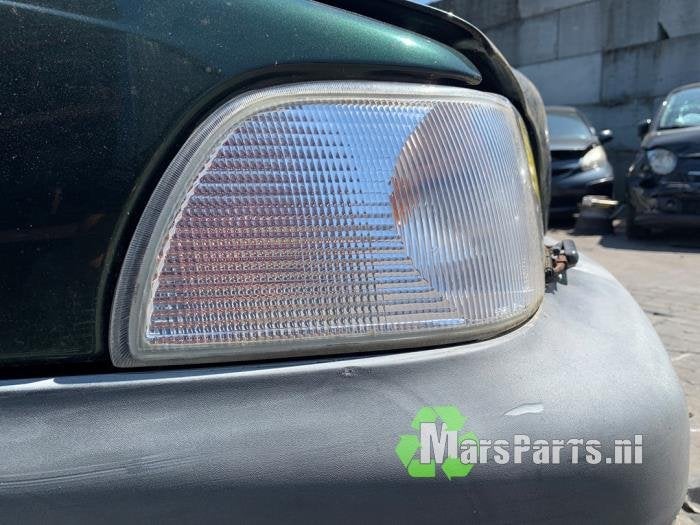 Koplamp rechts van een Volvo V70, Gebruikt, -, -, Ophalen of Verzenden