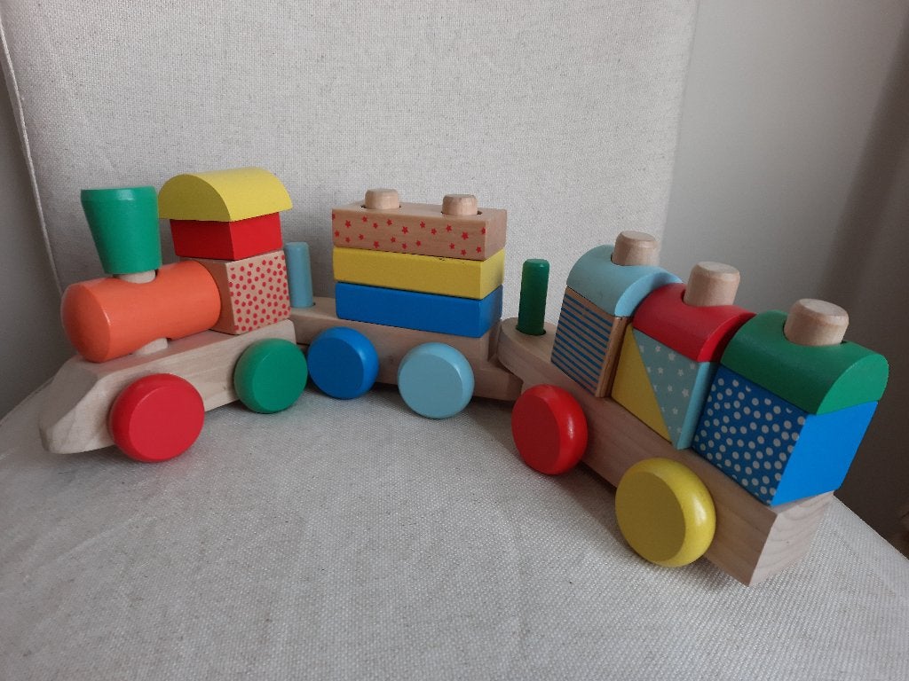 HEMA houten vormen trein locomotief met twee wagons, Kinderen en Baby's, Speelgoed | Houten speelgoed, Ophalen of Verzenden