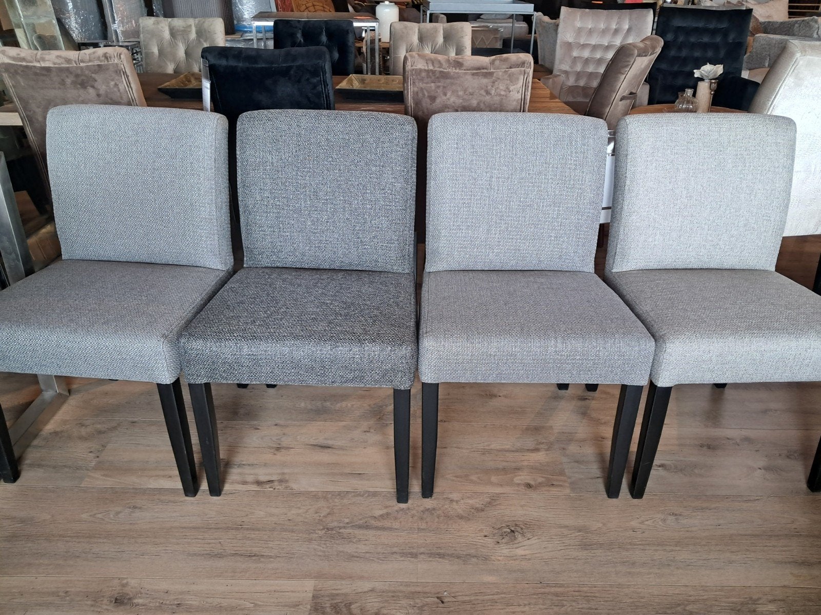 Set van 4 eetkamerstoelen VAN €480 VOOR €276, Ophalen, Gebruikt, Vier, Stof