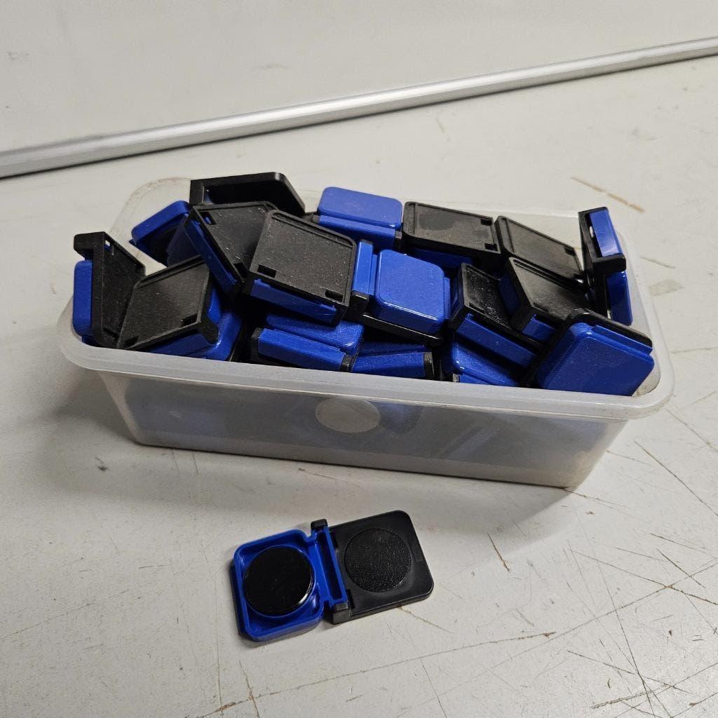 +- 50 stuks Papierklem Hebel - Magneetclip, Ophalen of Verzenden, Gebruikt