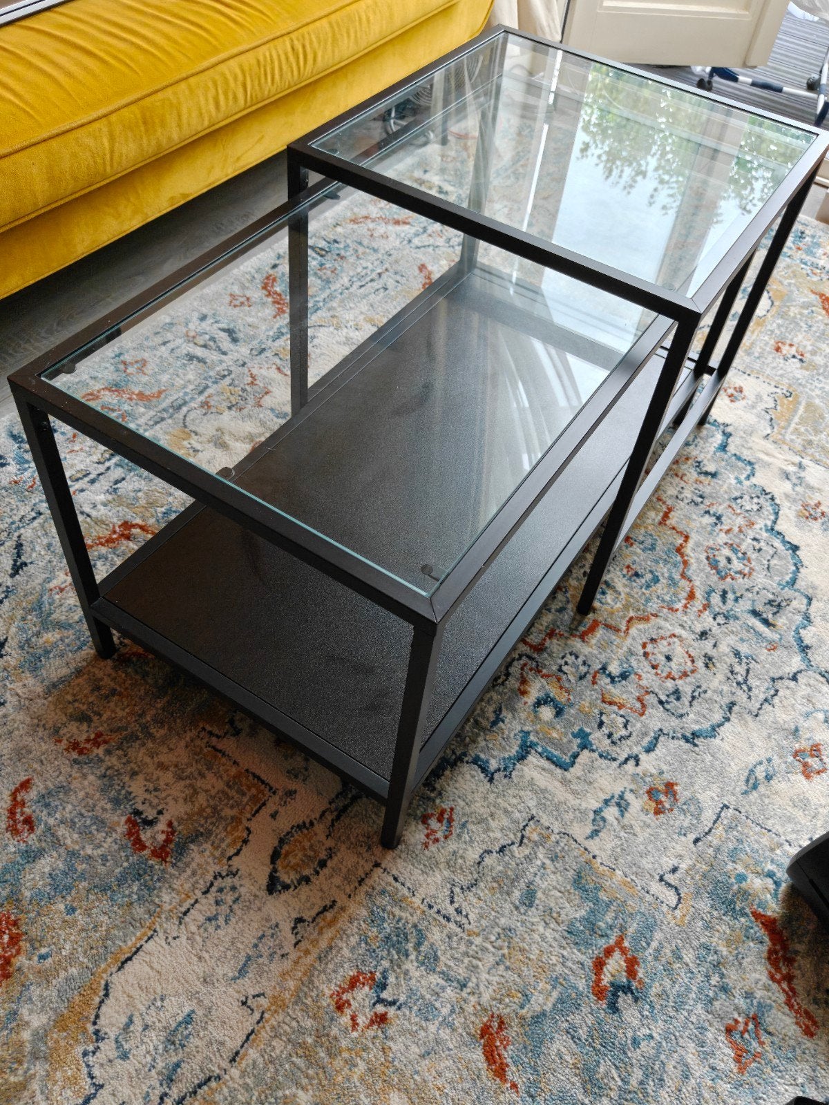 IKEA VITTSJÖ Salontafel (set van 2) - Zwart metaal met glas, Ophalen, Gebruikt, 50 tot 100 cm, Rond