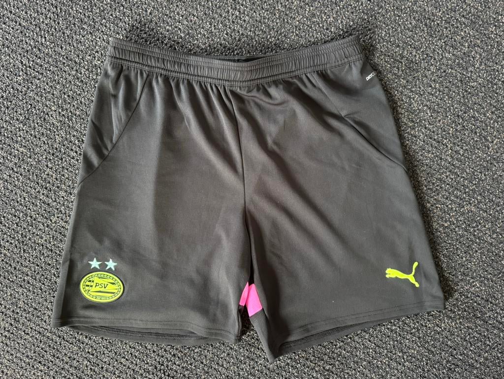Puma PSV maat L wedstrijdshort uittenue 2024-2025 origineel, Maat 52/54 (L), Zwart, Ophalen of Verzenden, Zo goed als nieuw