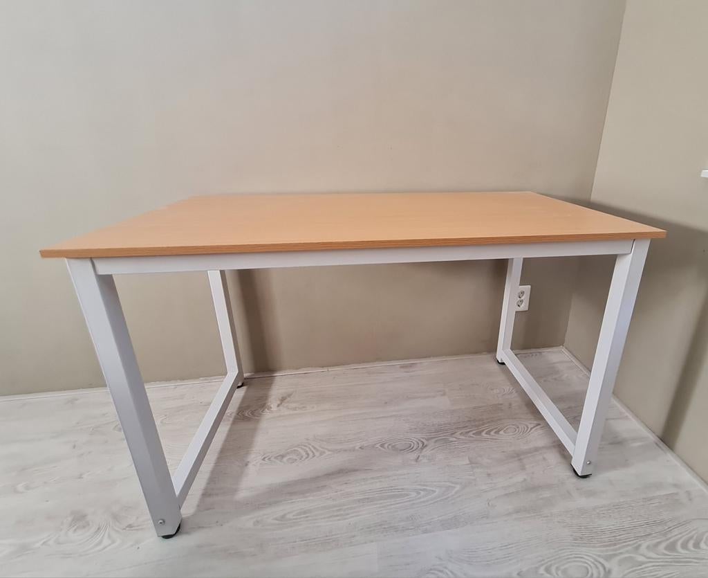 Gratis ophalen bureau lichtbruin/wit, Huis en Inrichting, Bureaus, Ophalen, Scandinavisch, Metaal, Bruin