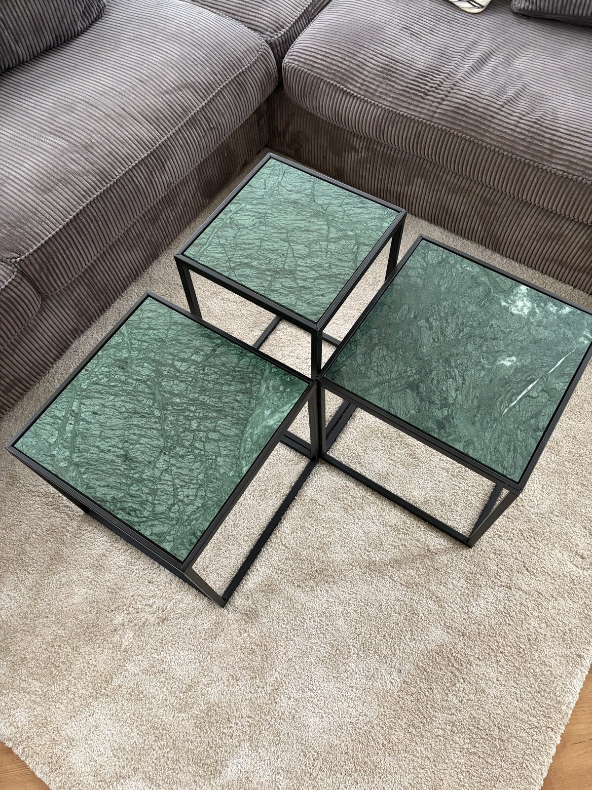 Set van 3 salontafels met een groen marmeren blad, Ophalen, Zo goed als nieuw, 5 – 50