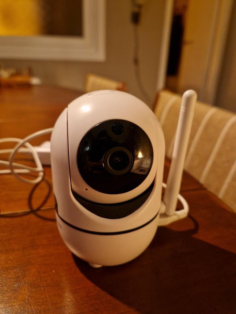 Wifi camera voor in huis, Audio, Tv en Foto, Videobewaking, Ophalen of Verzenden, Binnencamera