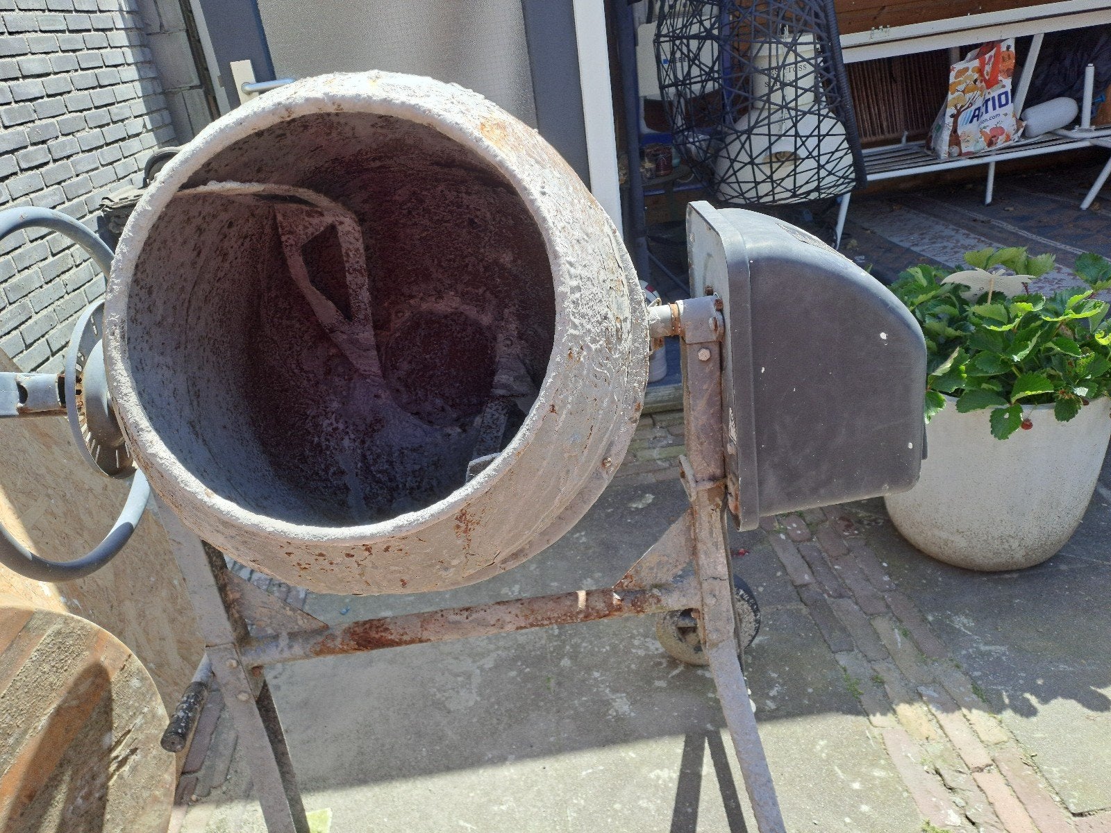 Robuuste cementmolen - Ideaal voor klussen, Ophalen