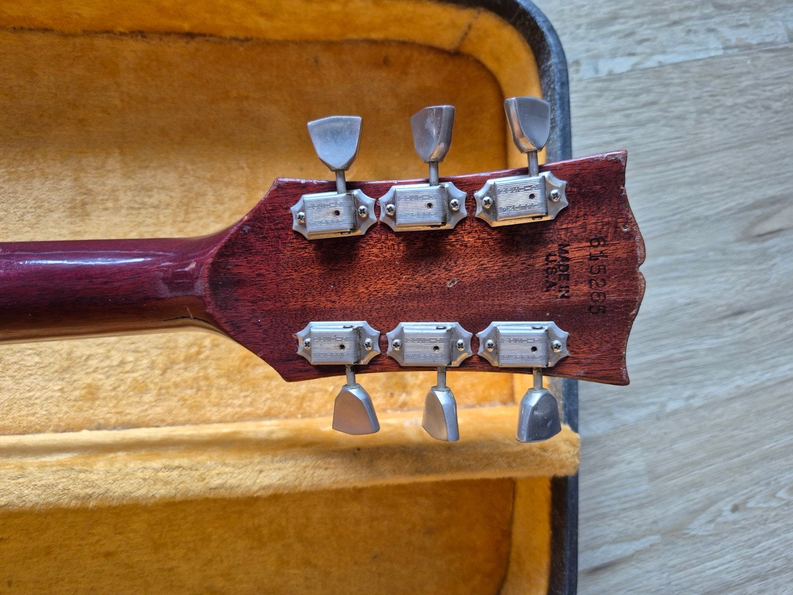 Foto 8 van Gitaar collectie vintage/high end. Gibson Harmony Burns etc
