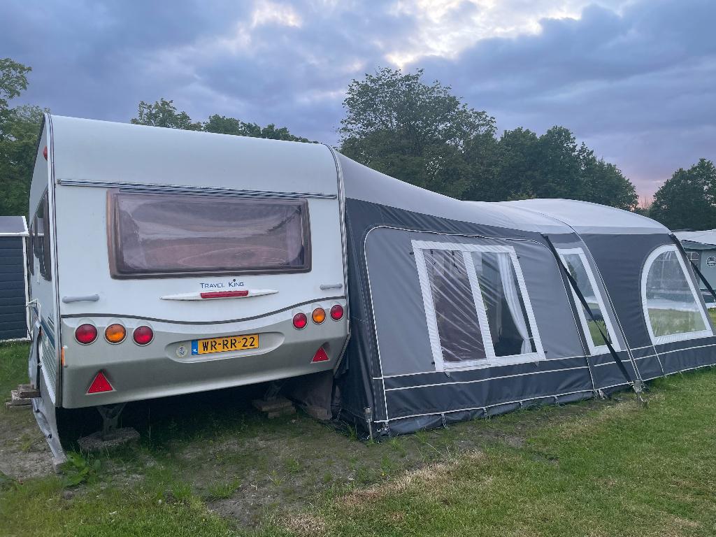 TEC Travelking 535TE Tourcaravan met voortent en luifel, T.E.C., Rondzit, Particulier, Lengtebed