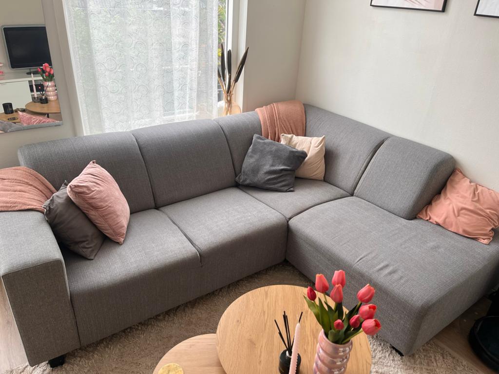 Comfortabele grijze hoekbank - 230x174 cm, Huis en Inrichting, Banken | Bankstellen, Gebruikt, Overige maten, Hoekbank, Ophalen of Verzenden
