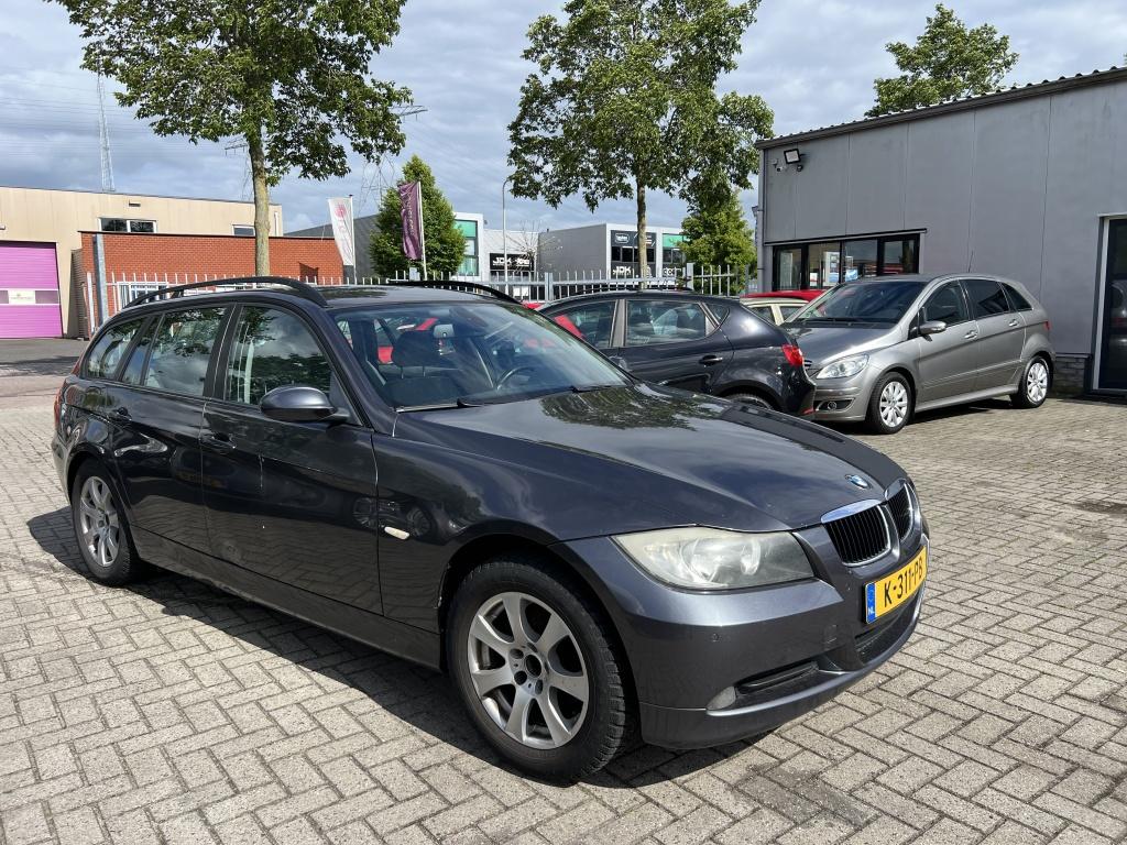 BMW 3 Serie Touring 318 |Motorschade |Export (bj 2006), Auto's, BMW, Bedrijf, Te koop, 3-Serie, ABS, Airbags, Airconditioning