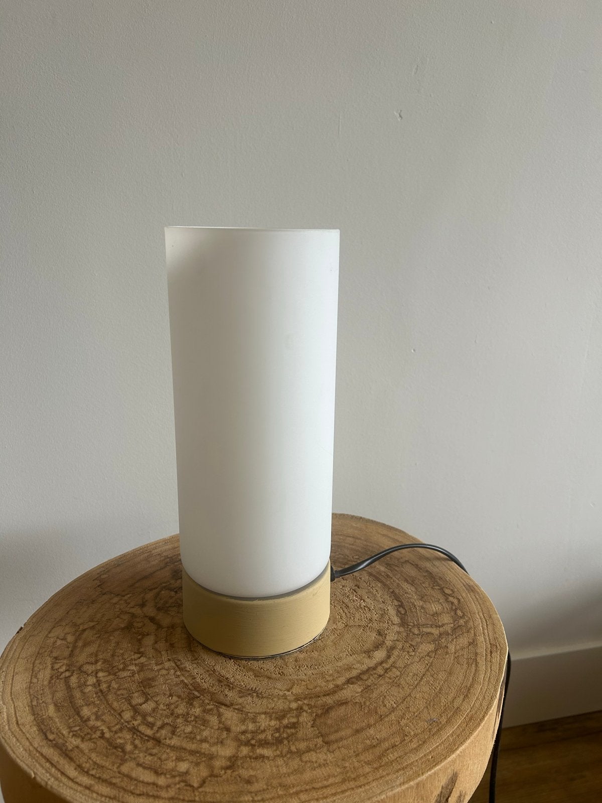 Moderne Tafellamp met Lichtbulb, Ophalen, Gebruikt, Wit, Inclusief lichtbron