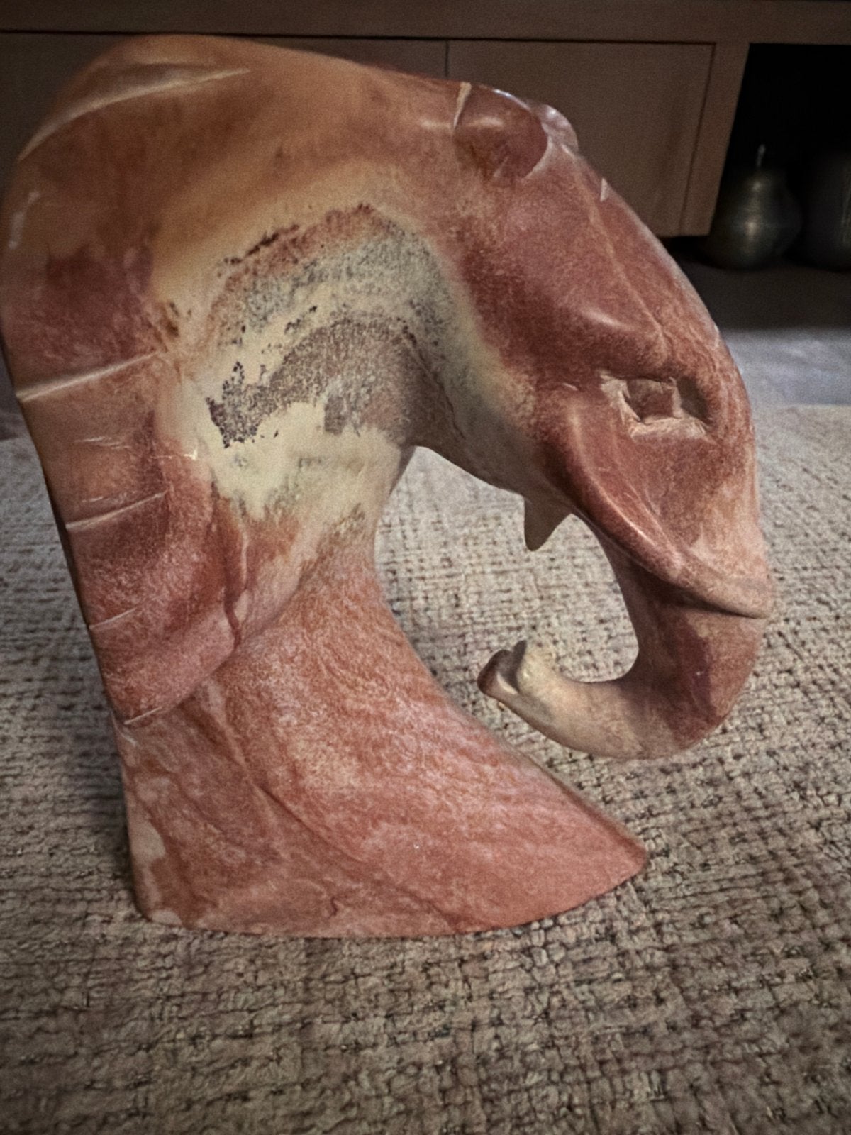 Decoratieve olifant van speksteen, Ophalen of Verzenden, Zo goed als nieuw, Dier