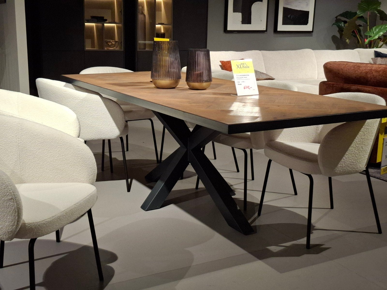 Showroommodel Eetkamertafel Serene eiken visgraat, Ophalen, Nieuw