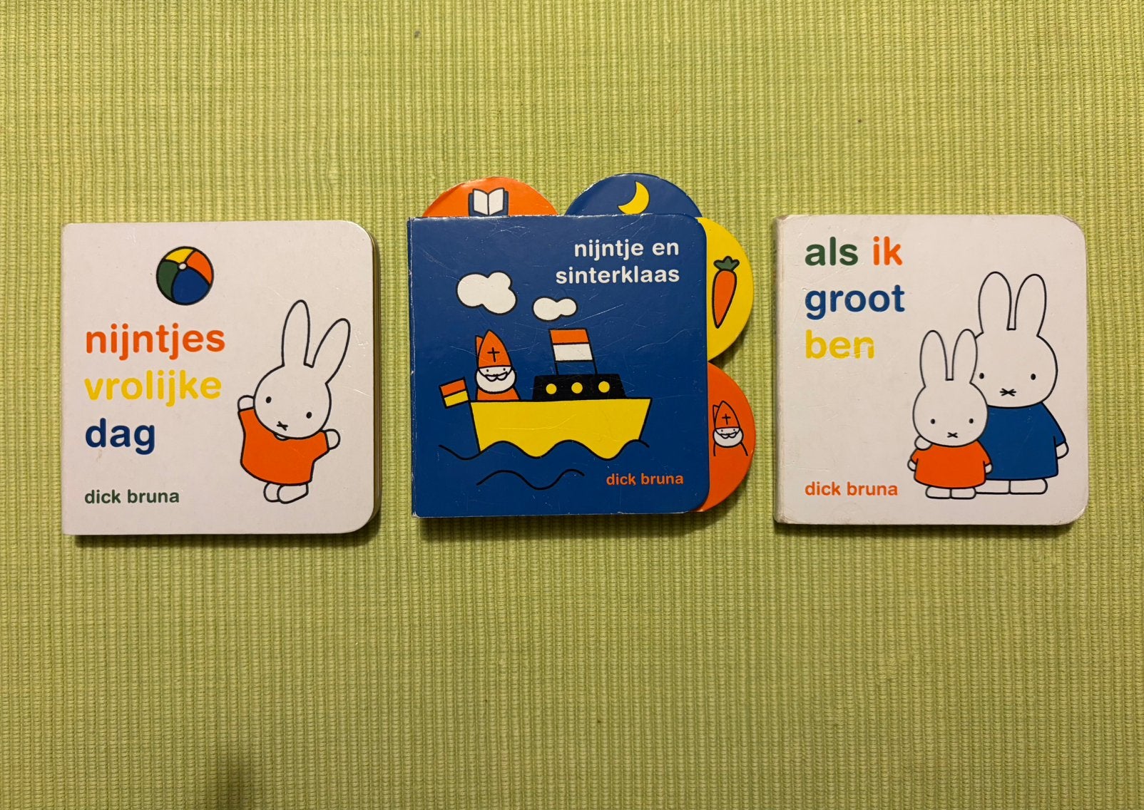 3 kartonboekjes Nijntje (oa sinterklaas ), Ophalen of Verzenden, Gelezen, 2 tot 3 jaar