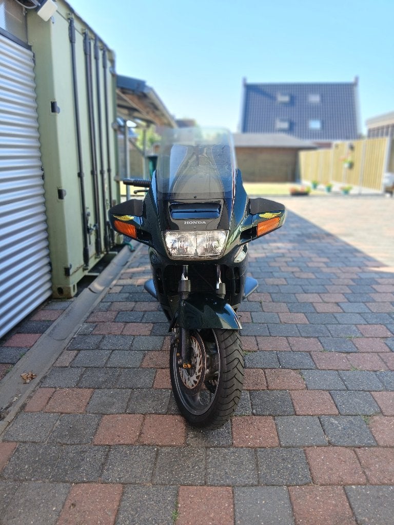 Honda ST1100 Pan European - Toermotor, Cardan-aandrijving, 4 cilinders, Motorrijbewijs A, Gebruikt