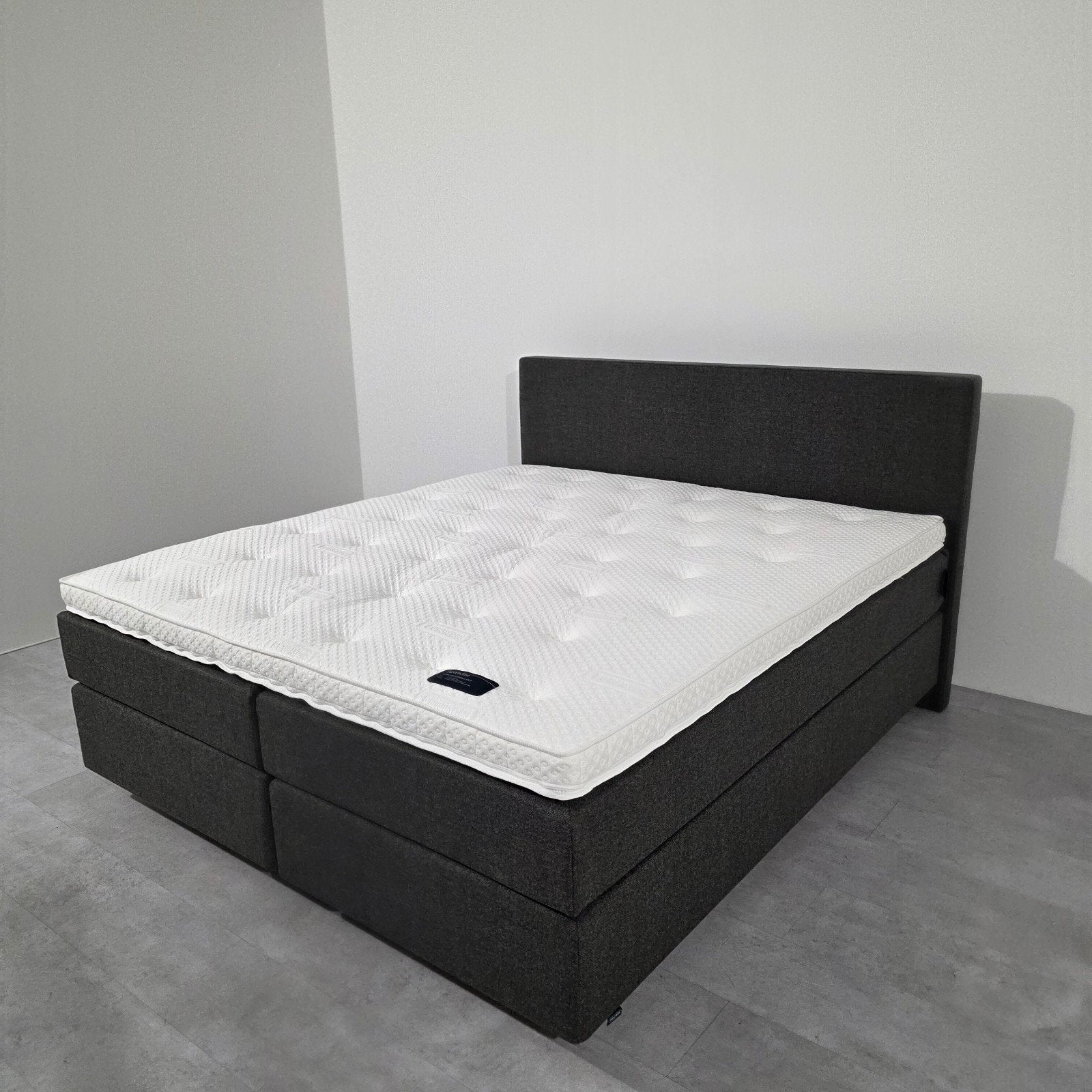 Showroom Pullman Express Boxspring 180x200 + Topper, Ophalen of Verzenden, Zo goed als nieuw, Tweepersoons, 180 cm