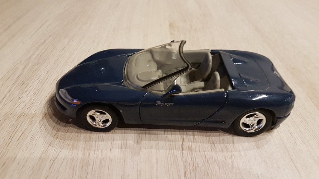 Model auto Stingray 1:24 Nieuw, Hobby en Vrije tijd, Ophalen of Verzenden, Nieuw, Bburago