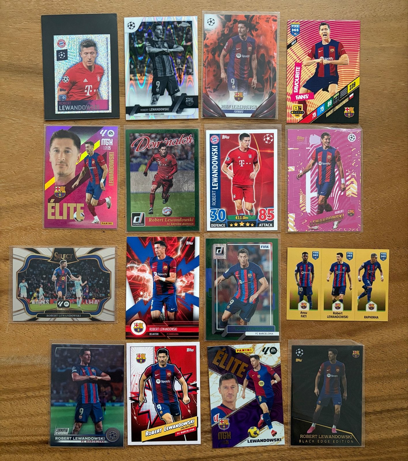 Robert Lewandowski Voetbal Kaart Collectie (16 kaarten), Verzamelen, Ophalen of Verzenden, Zo goed als nieuw, Buitenlandse clubs