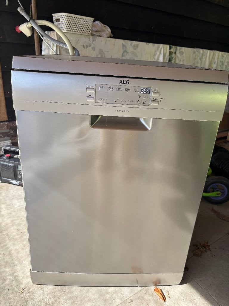 AEG vaatwasser fovorit 1,5 jaar oud, Witgoed en Apparatuur, Vaatwasmachines, Ophalen, Gebruikt, 85 tot 90 cm, 45 tot 60 cm
