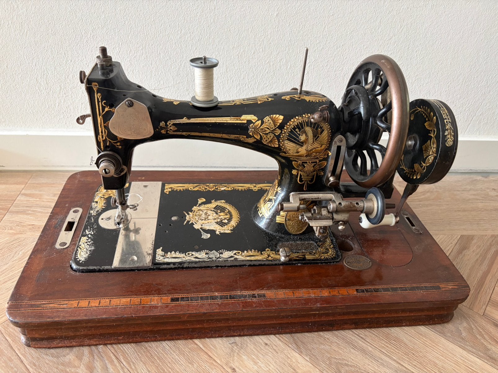 Oude naaimachine, Ophalen
