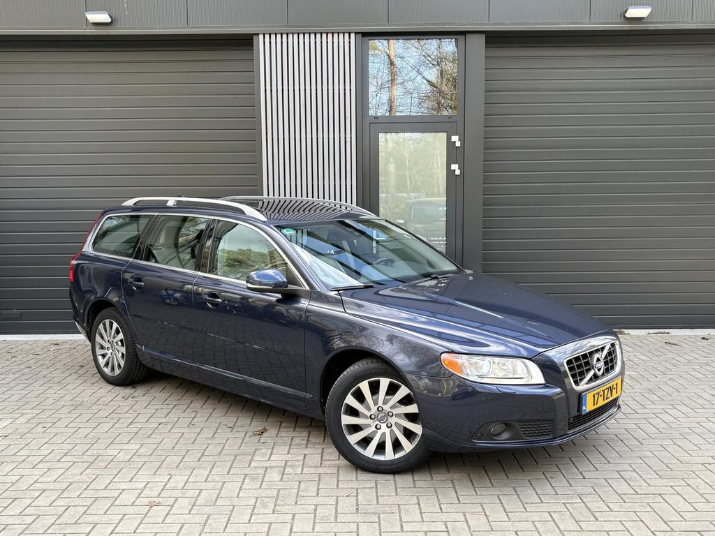 Volvo V70 1.6 T4 Summum, Voorwielaandrijving, Euro 5, 15 km/l, Gebruikt