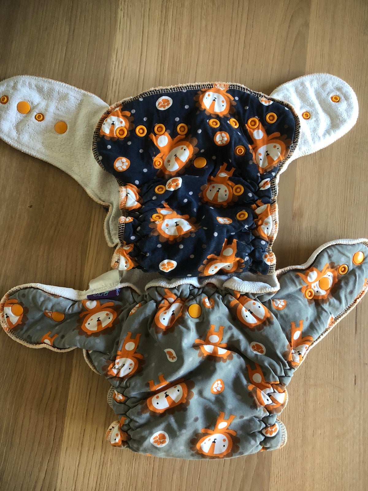 2 wasbare luiers Bambi Roxy, Ophalen of Verzenden, Gebruikt, Overige typen
