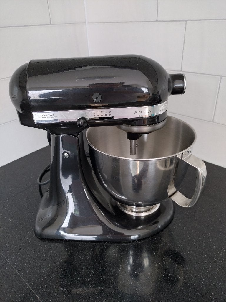 KitchenAid Artisan, Witgoed en Apparatuur, 4 liter of meer, Ophalen, Zo goed als nieuw, 3 snelheden of meer