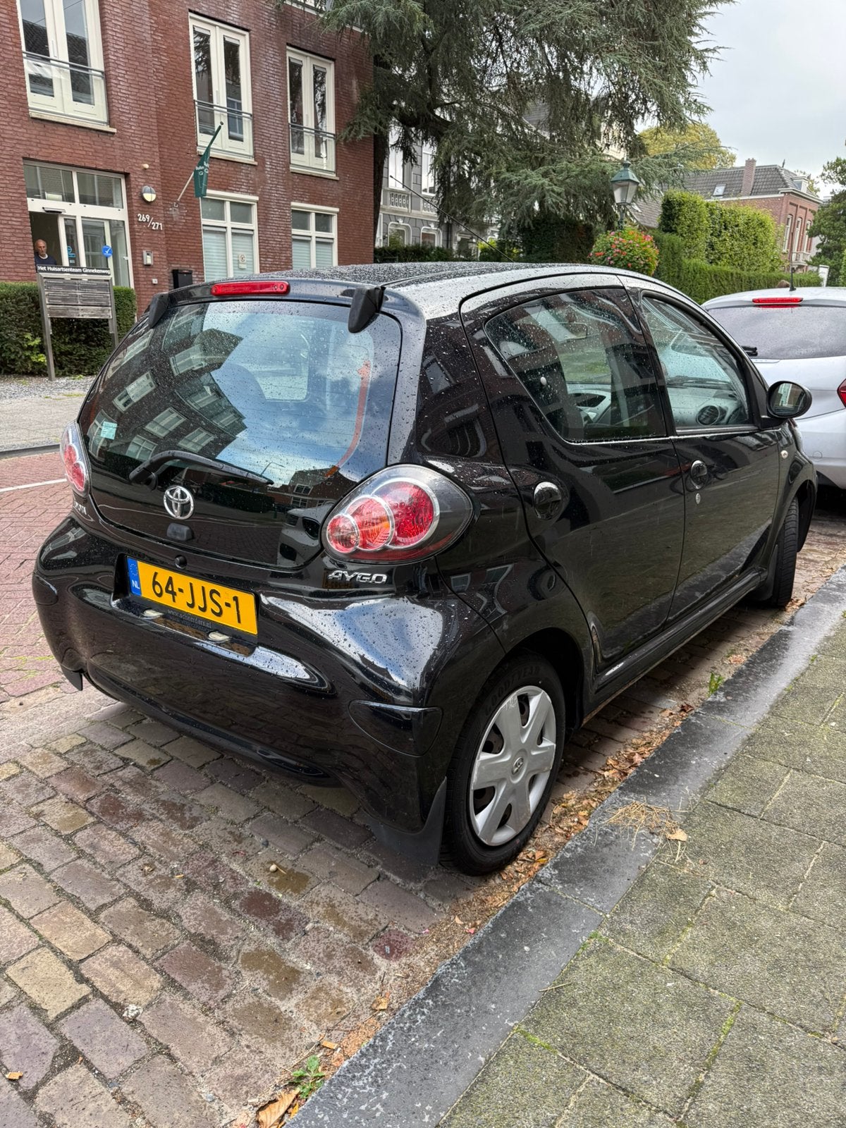 Toyota Aygo 1.0 12V Vvt-i 5DRS 2009 Zwart, Auto's, Voorwielaandrijving, 4 stoelen, Origineel Nederlands, Handgeschakeld