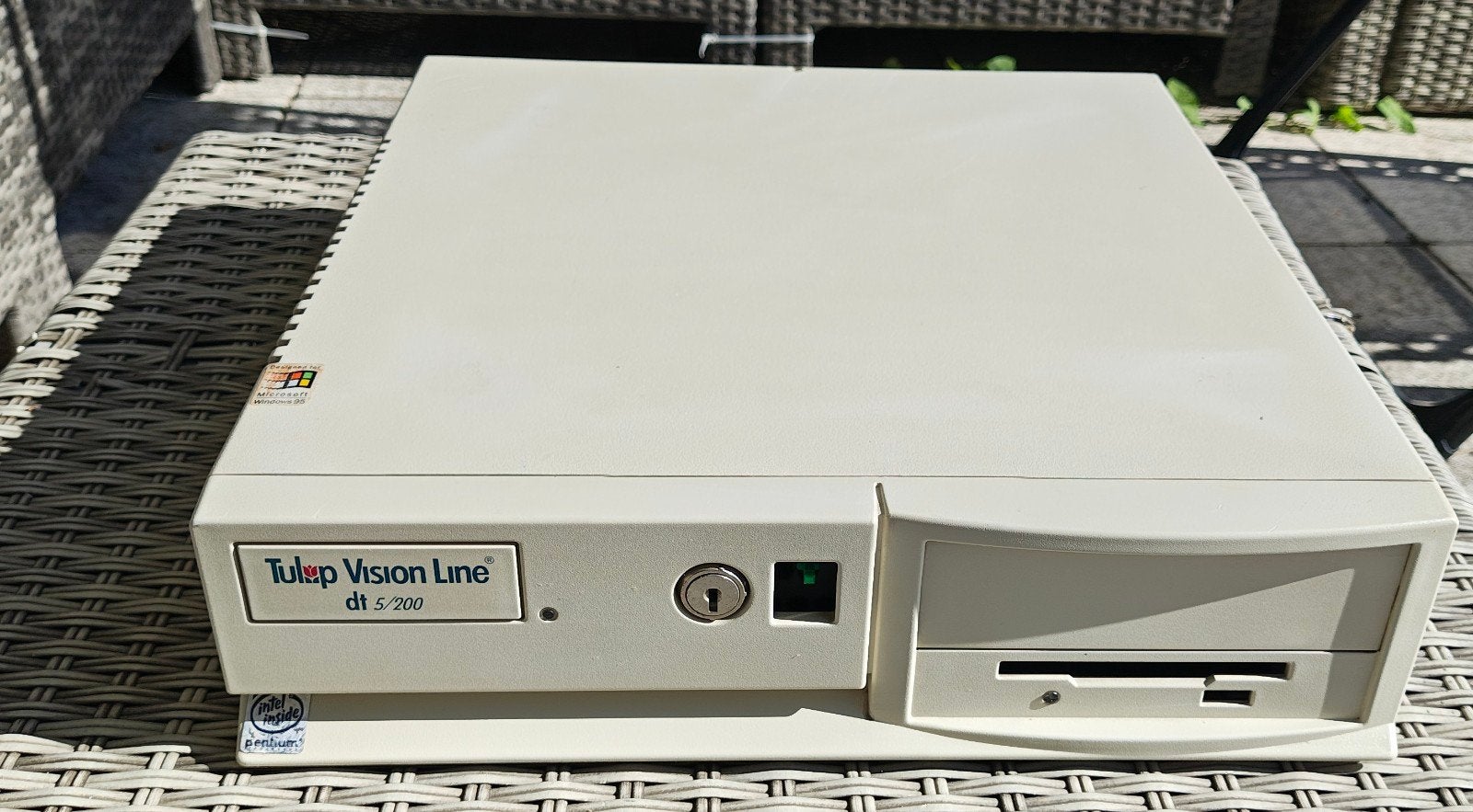 tulip vintage computer kast, Computers en Software, Ophalen of Verzenden