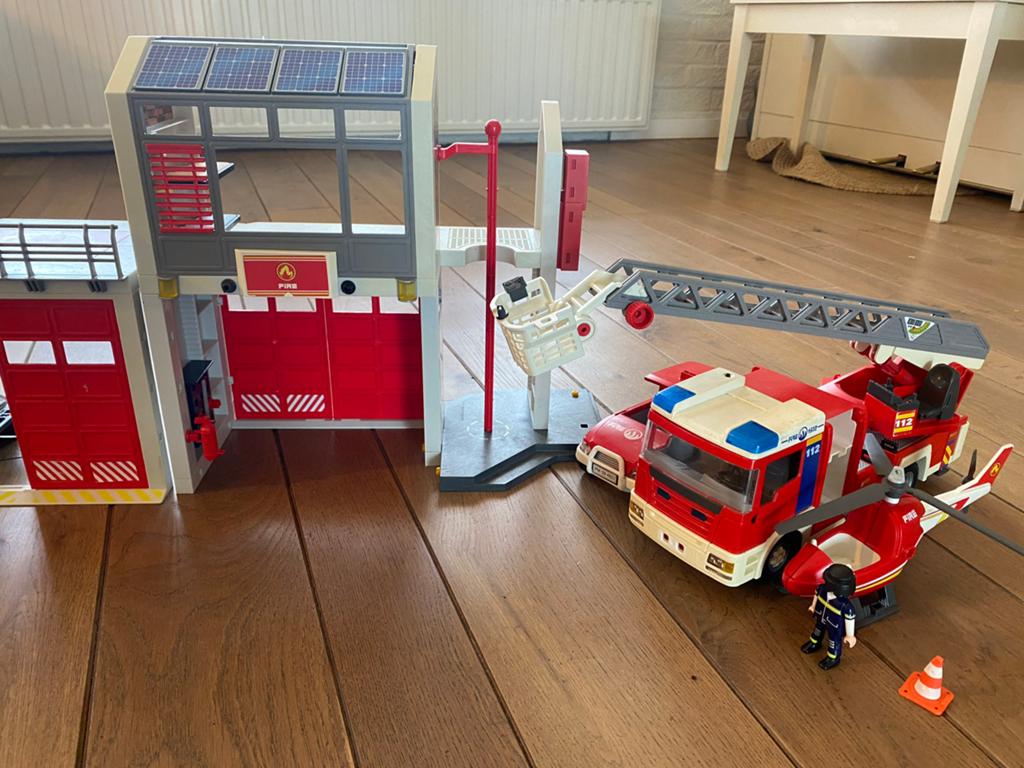 Playmobil 9462 Brandweerkazerne met voertuigen, Kinderen en Baby's, Speelgoed | Playmobil, Ophalen of Verzenden, Gebruikt