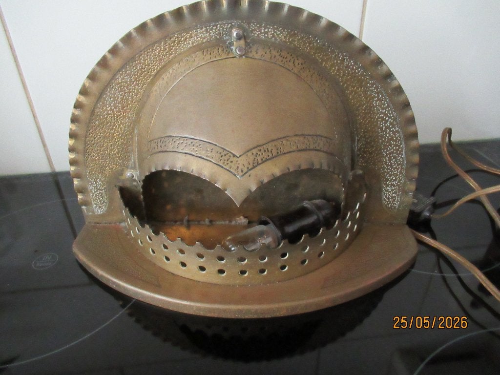 OUDE LAMP IN VORM VAN SPAANSE MORION HELM -CA1950, Ophalen of Verzenden, Overige soorten, Overige typen