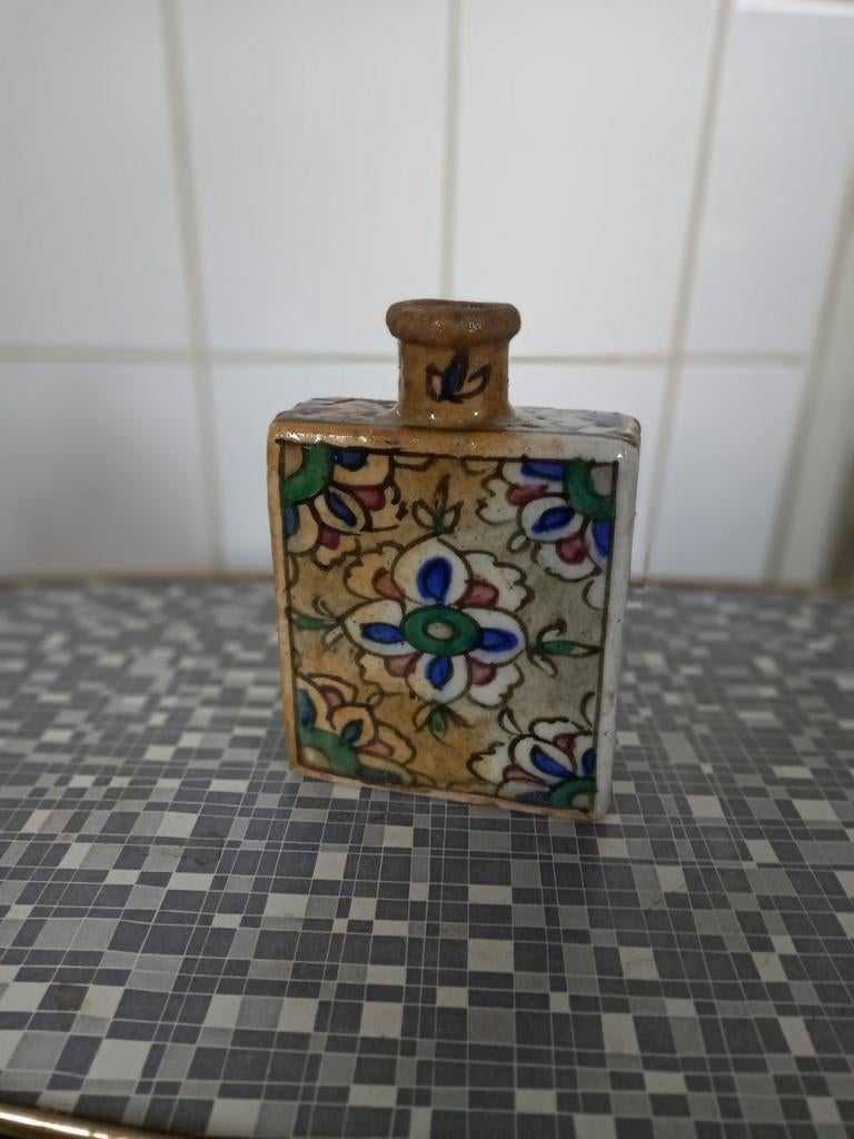 Qujar, oliefles, vaas, Ophalen of Verzenden