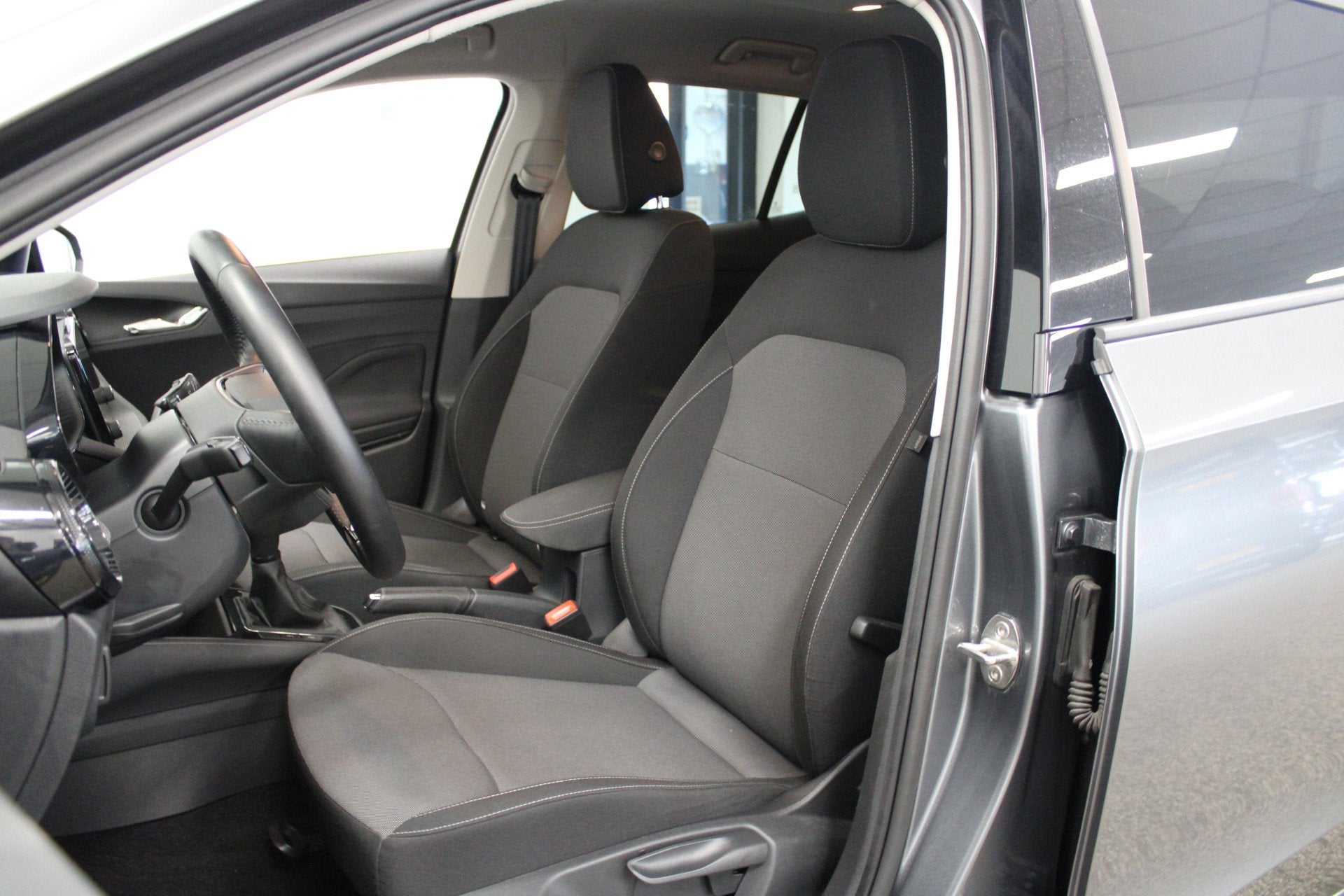 Skoda Fabia 1.0 TSI Business Edition (bj 2024), Auto's, Skoda, Stof, Gebruikt, Euro 6, Bedrijf