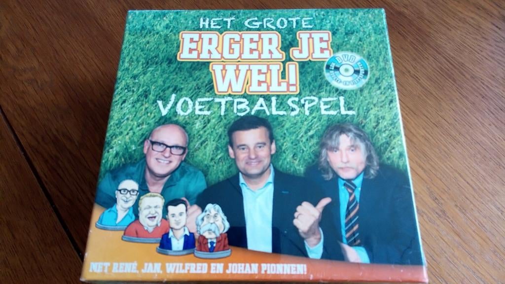 Het grote Mens Erger je wel voetbalspel NIEUW, Ophalen of Verzenden, Nieuw